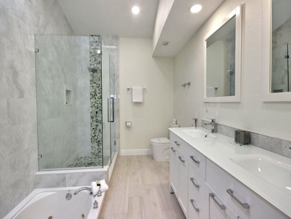 On Beach Key Largo Vacation Villa Three Bedroom Shared Pool
