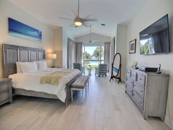 On Beach Key Largo Vacation Villa Three Bedroom Shared Pool