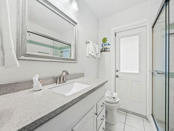 Holmes Beach Vacation Pool Home