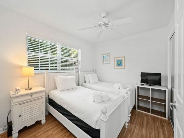Holmes Beach Vacation Pool Home