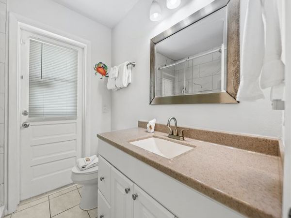 Holmes Beach Vacation Pool Home