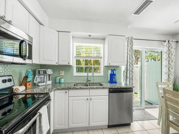 Holmes Beach Vacation Pool Home