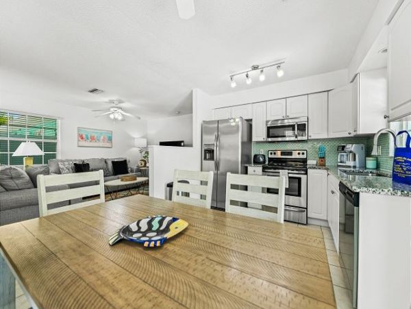 Holmes Beach Vacation Pool Home