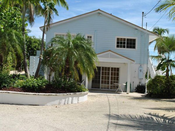 Oceanfront Four Bedroom Upper Keys Rentals