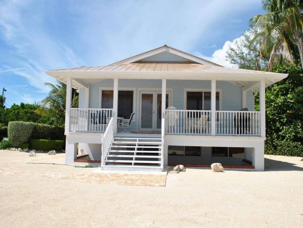 Oceanfront Four Bedroom Upper Keys Rentals