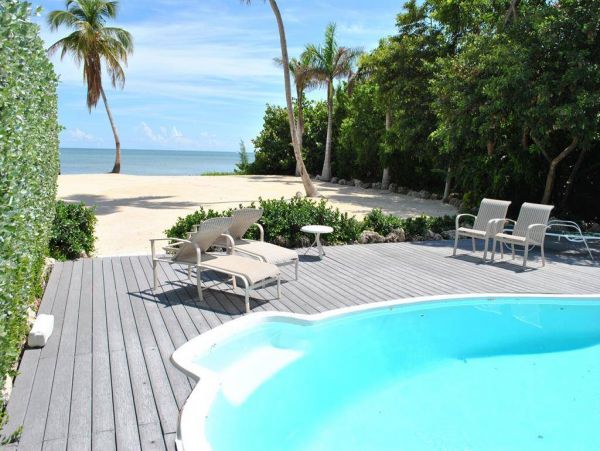 Oceanfront Four Bedroom Upper Keys Rentals