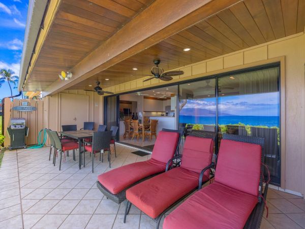 Lahaina Vacation Rental Beach Condo Full Ocean View Sleeps 8