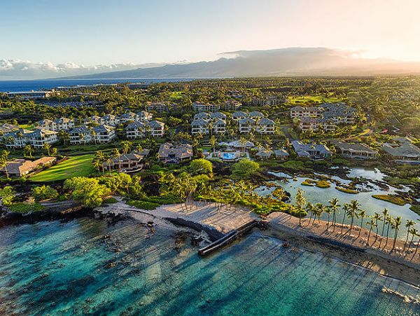Big Island Luxury Four Bedroom Beachfront Home