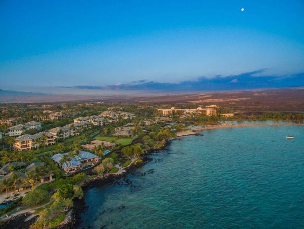 Big Island Luxury Four Bedroom Beachfront Home