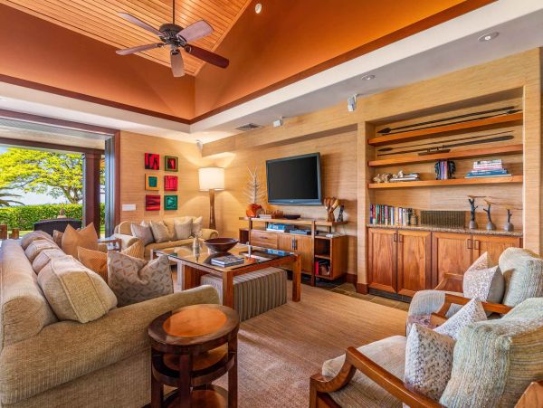 Kailua-Kona Vacation Home Three Bedroom