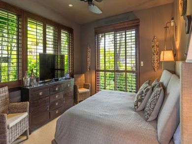 Bedroom 2 with king bed
