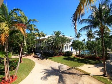 Ocean Front Islamorada Vacation Home Sleeps Ten Guests