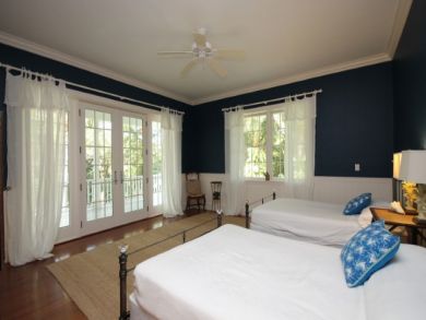 Ocean Front Islamorada Vacation Home Sleeps Ten Guests