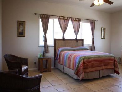 Bedroom 3 with queen bed