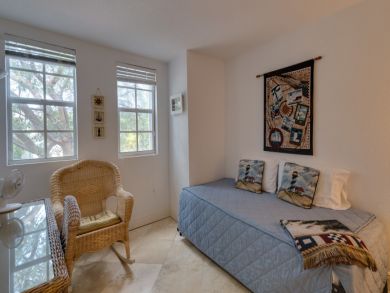 Bedroom 3 has day bed with trundle