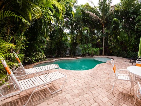 Holmes Beach Great One Bedroom Rental