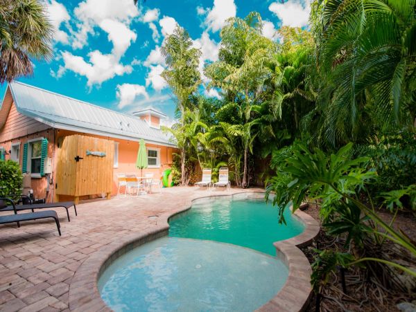 Holmes Beach Great One Bedroom Rental