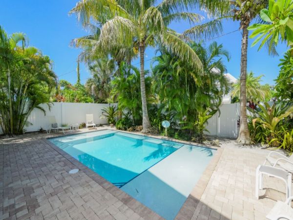 Luxury North End Anna Maria Island Rental Three Bedrooms