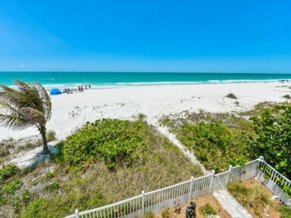 Beachfront Luxury Vacation Home On Holmes Beach Sleeps 6