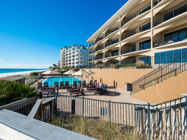Destin Gulf Front Vacation Rental - Luxury Beachfront Condo with Pool & Concierge