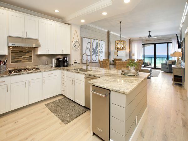 Destin Gulf Front Vacation Rental - Luxury Beachfront Condo with Pool & Concierge