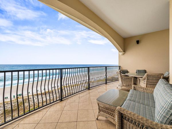 Stunning 4-Bedroom Beachfront Condo on the Emerald Coast - Perfect for Families - additional view, photo 2