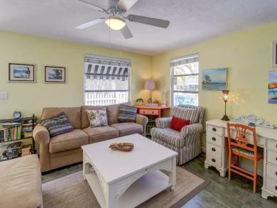 Anna Maria Holmes Beach 2 Bedroom Vacation Rental Pool