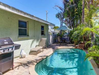 Anna Maria Holmes Beach 2 Bedroom Vacation Rental Pool
