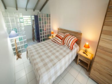 Bedroom 2 with queen bed