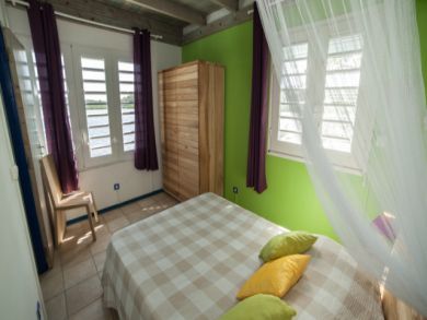 Bedroom 3 with double bed
