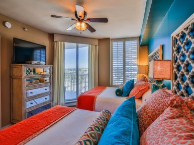 Bedroom 3 with Queen Beds