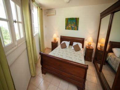Bedroom 4 with queen bed Bedroom 4 with queen bed