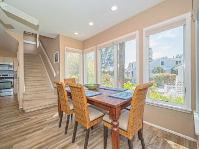 Dining Table & Chairs