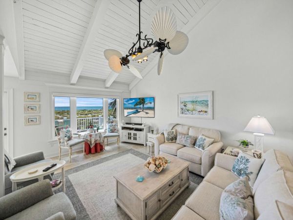 Boca Grande Vacation Rental Town Home Gulf Front Home with Balcony