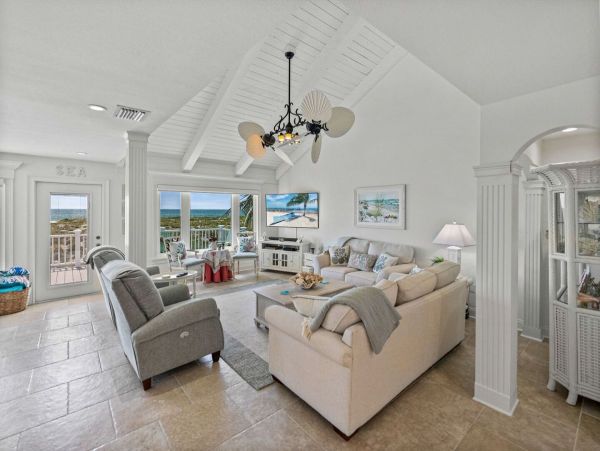 Boca Grande Vacation Rental Town Home Gulf Front Home with Balcony