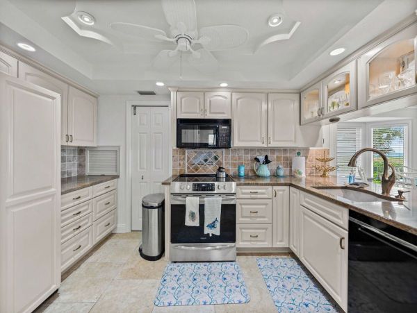 Boca Grande Vacation Rental Town Home Gulf Front Home with Balcony