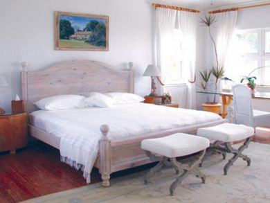 Bedroom 3 with king bed