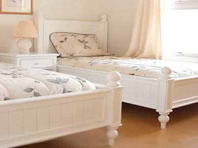 Bedroom 6 with double beds