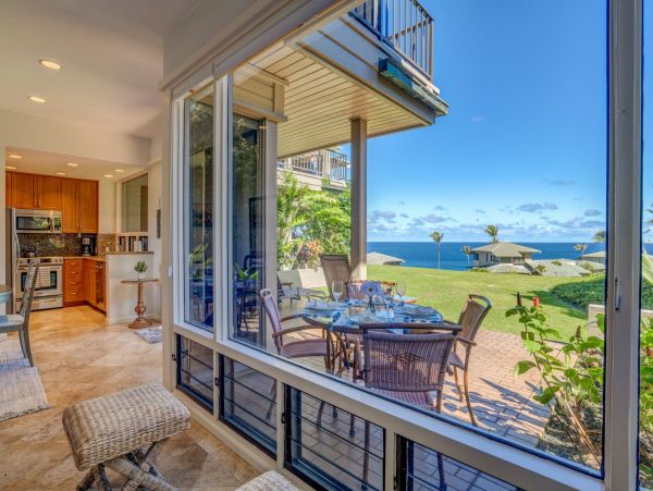 Luxury Maui Oceanfront Luxury Townhome Style Villa Kapalua