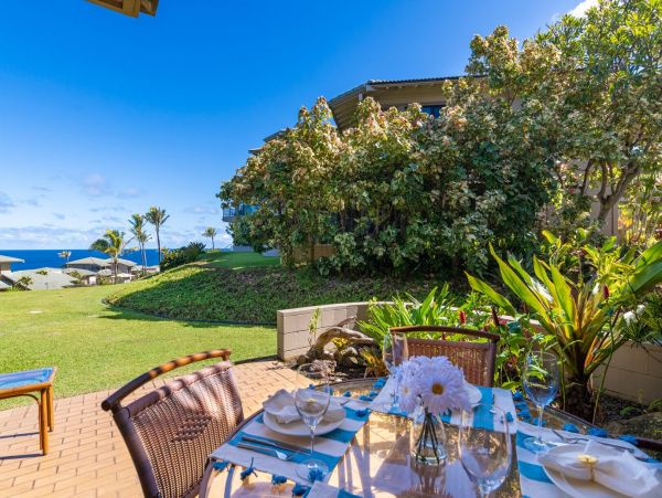 Luxury Maui Oceanfront Luxury Townhome Style Villa Kapalua