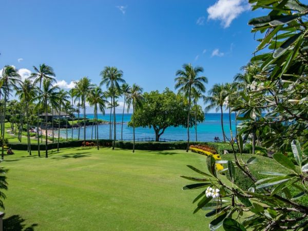 Luxury Maui Oceanfront Luxury Townhome Style Villa Kapalua