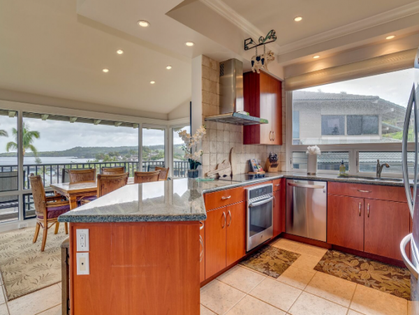 Rare Single-Level Unit with Full Ocean Views in Kapalua