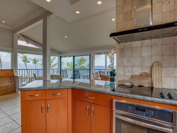Rare Single-Level Unit with Full Ocean Views in Kapalua