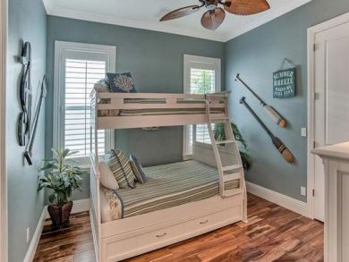 Naples Home 882325