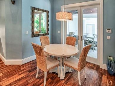 Naples Home 882325