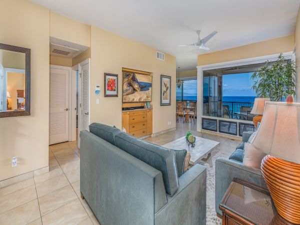 Ocean View Two Bedroom Vacation Villa in Kapalua