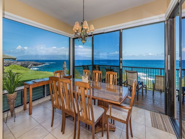 Ocean View Two Bedroom Vacation Villa in Kapalua