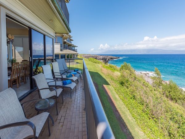 Ocean View Two Bedroom Vacation Villa in Kapalua