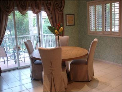 Breakfast nook