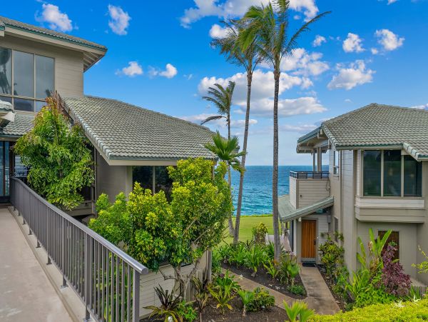 Ocean Views Lahaina Vacation Condo One Bedroom
